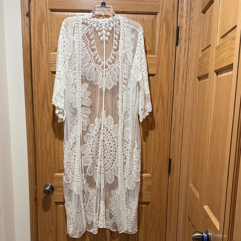 Elegant Lace Cardigan - Cream